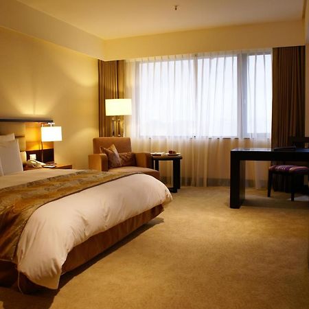 Monarch Skyline Hotel Luzhu Dış mekan fotoğraf