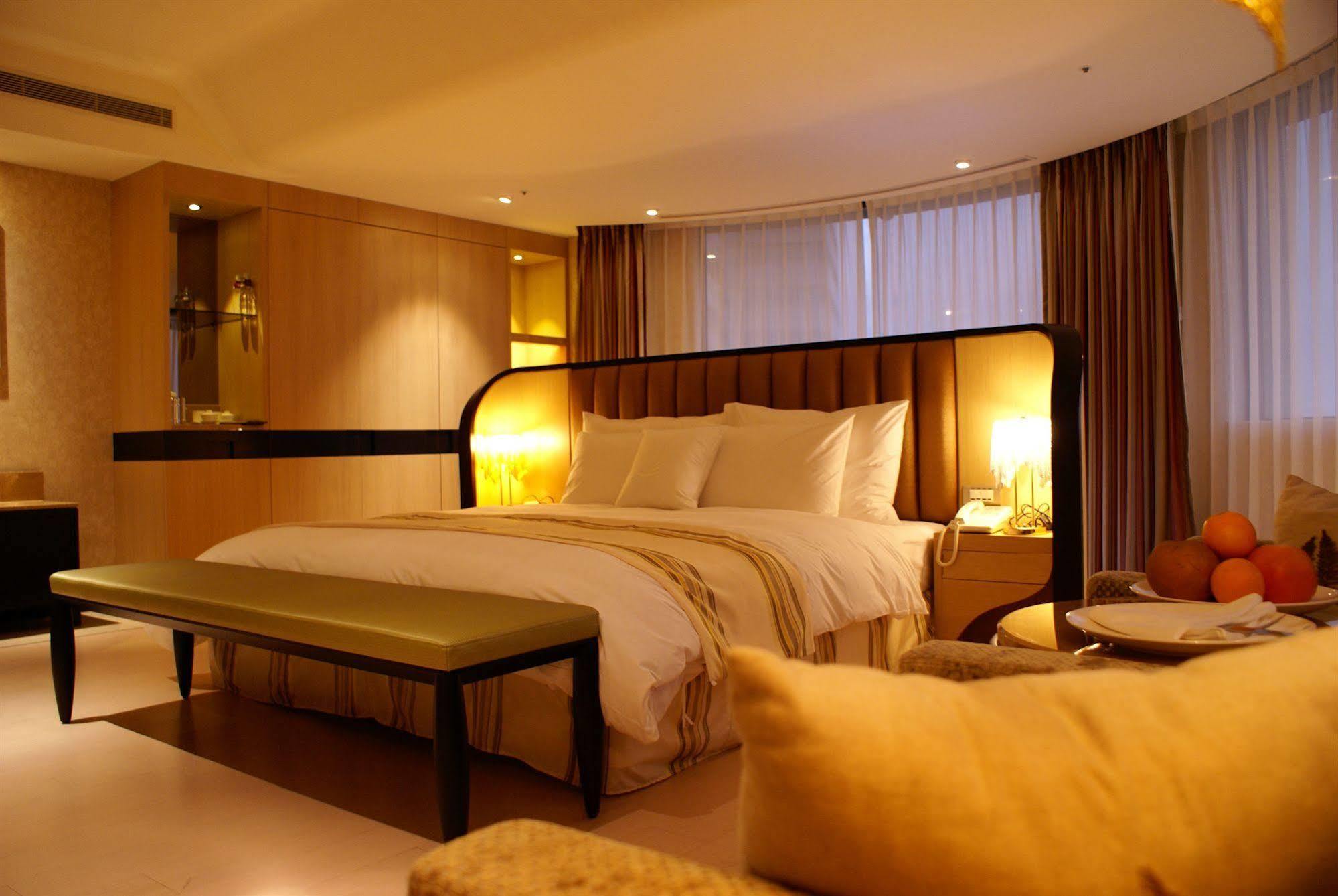 Monarch Skyline Hotel Luzhu Dış mekan fotoğraf