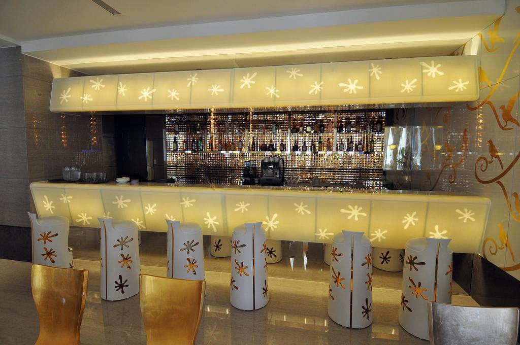 Monarch Skyline Hotel Luzhu Dış mekan fotoğraf